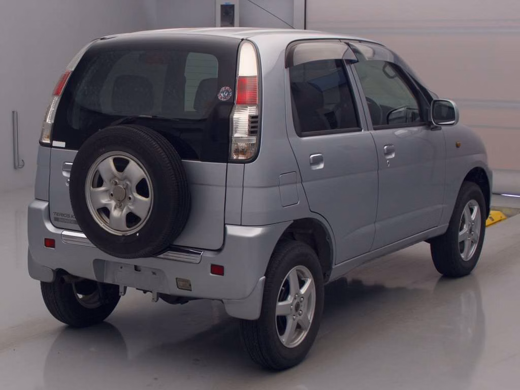 DAIHATSU TERIOS KID