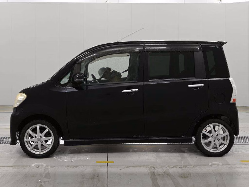 DAIHATSU TANTO EXE