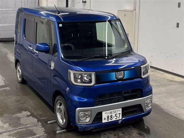 DAIHATSU WAKE