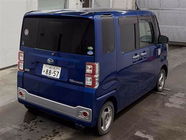 DAIHATSU WAKE
