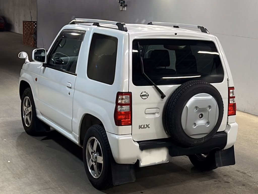 NISSAN KIX