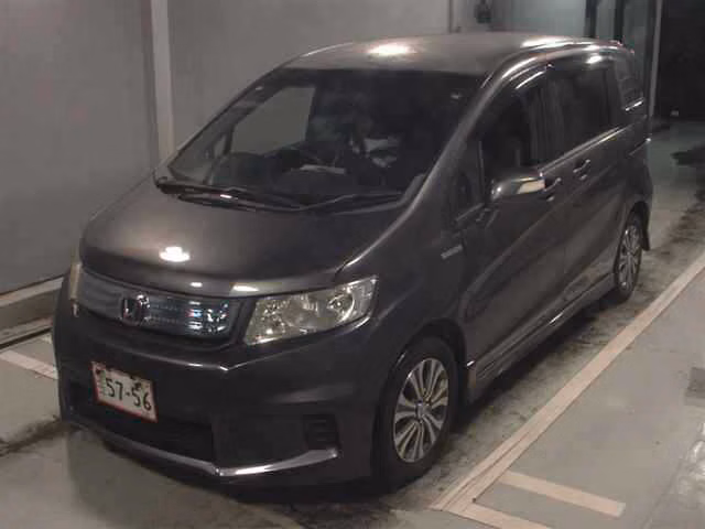 HONDA FREED SPIKE