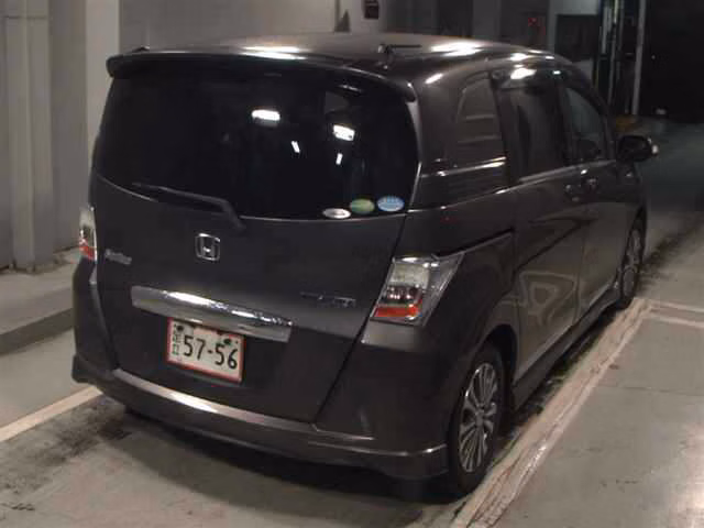 HONDA FREED SPIKE