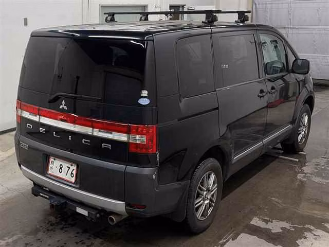 MITSUBISHI DELICA D:5