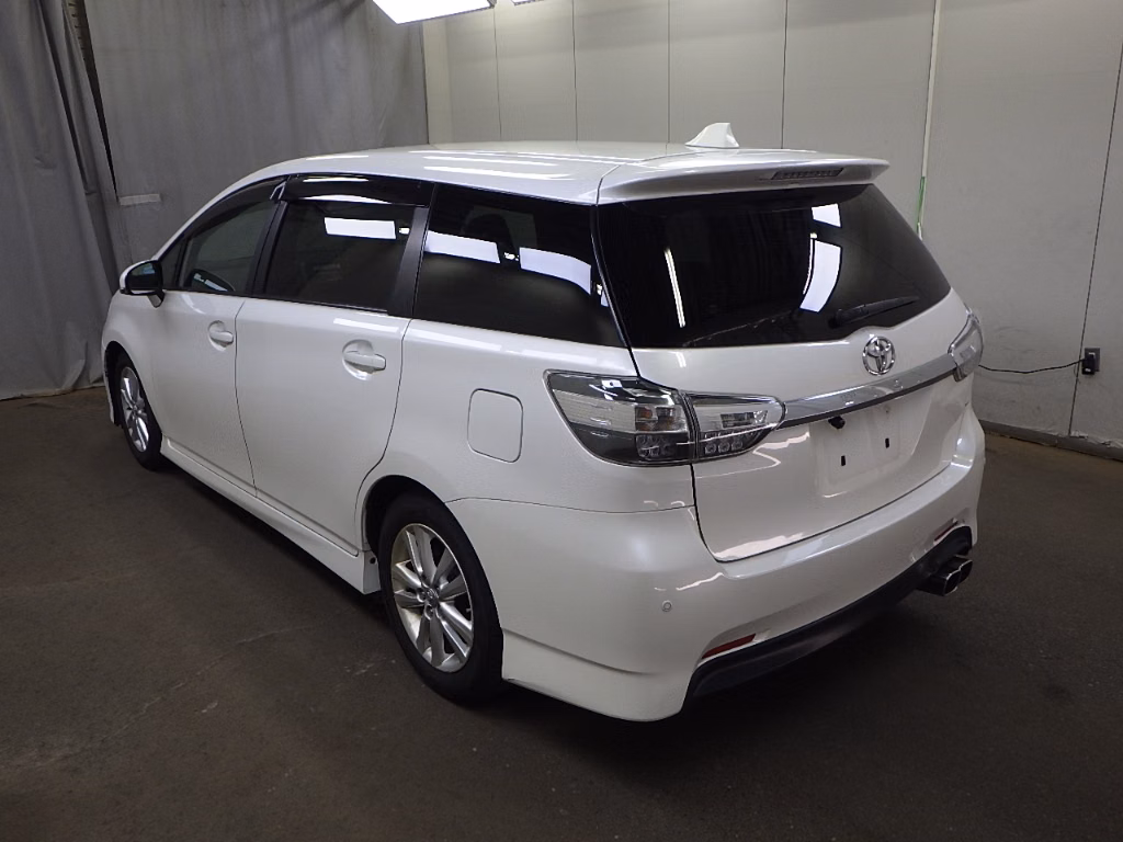 TOYOTA WISH