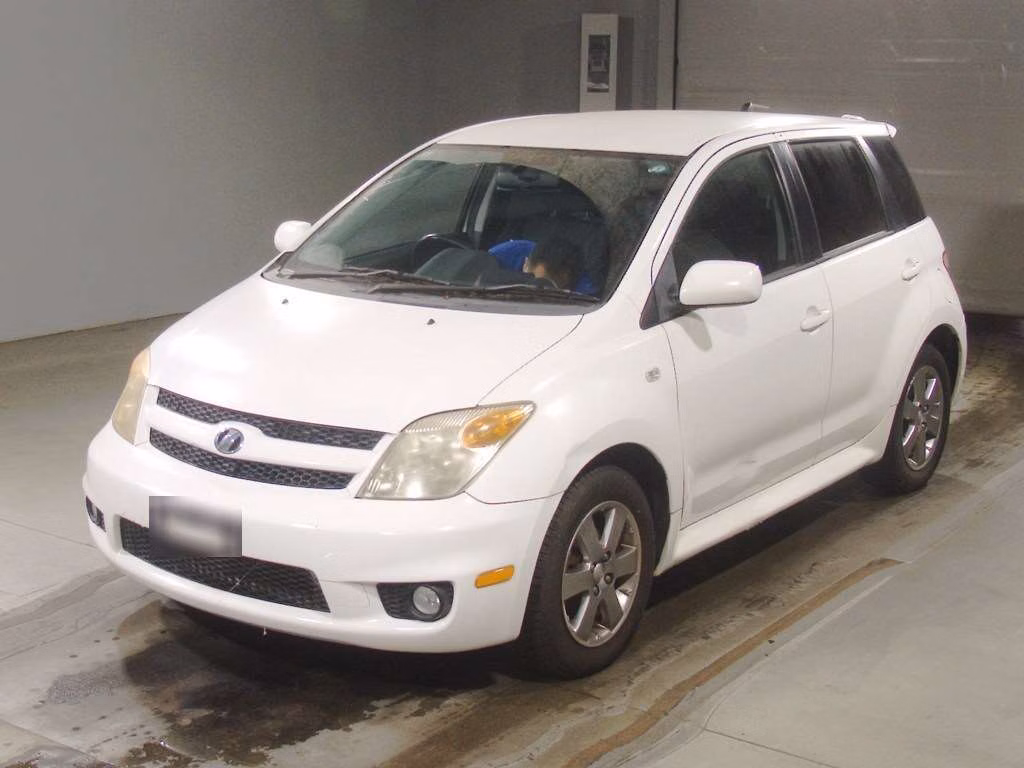 TOYOTA IST