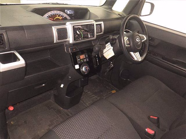 DAIHATSU WAKE