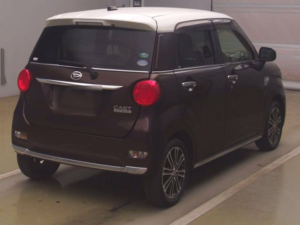 DAIHATSU CAST