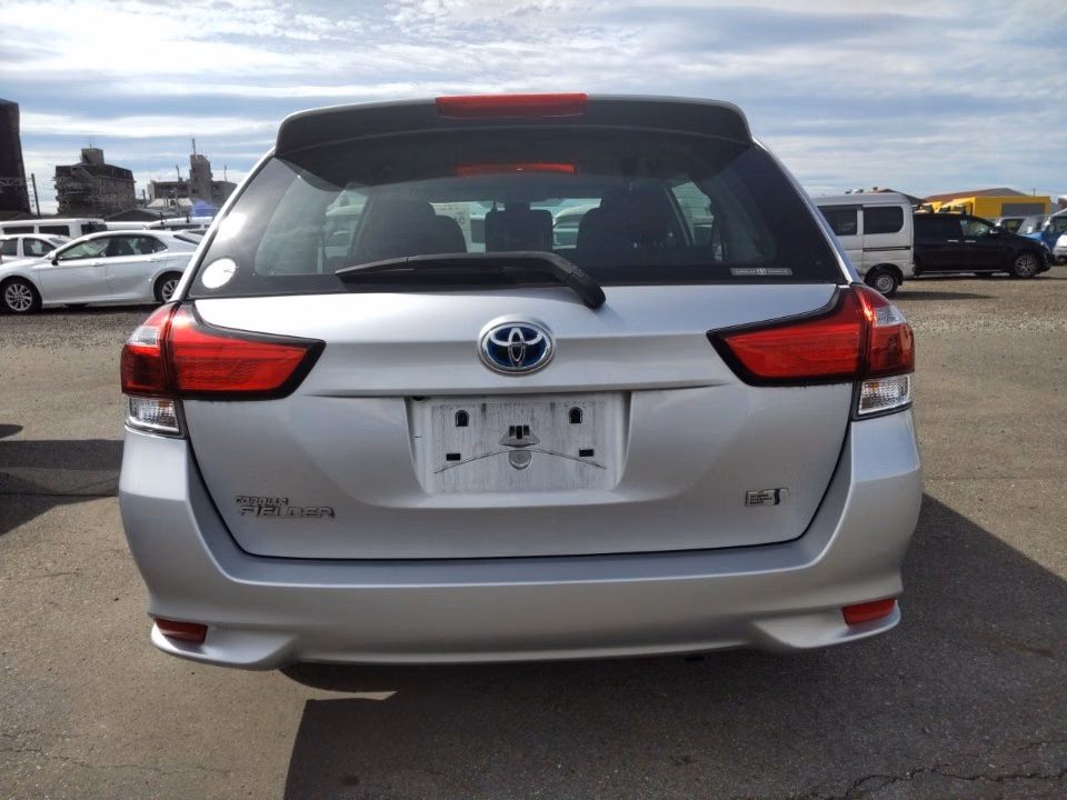 TOYOTA COROLLA FIELDER