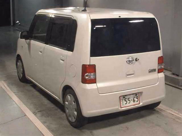 DAIHATSU MOVE CONTE