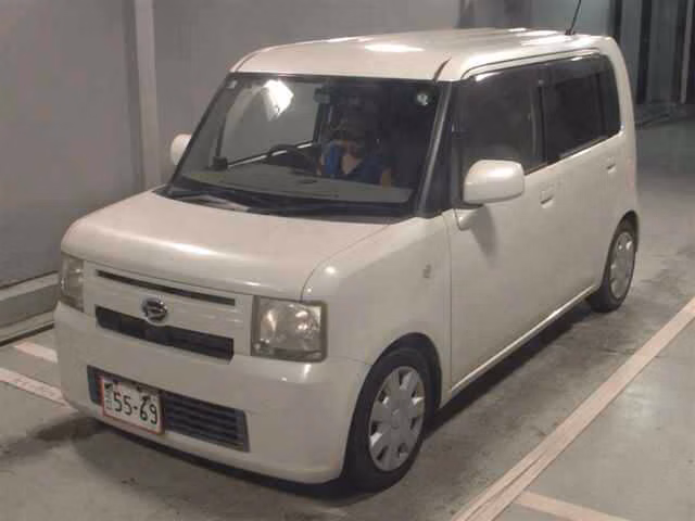 DAIHATSU MOVE CONTE