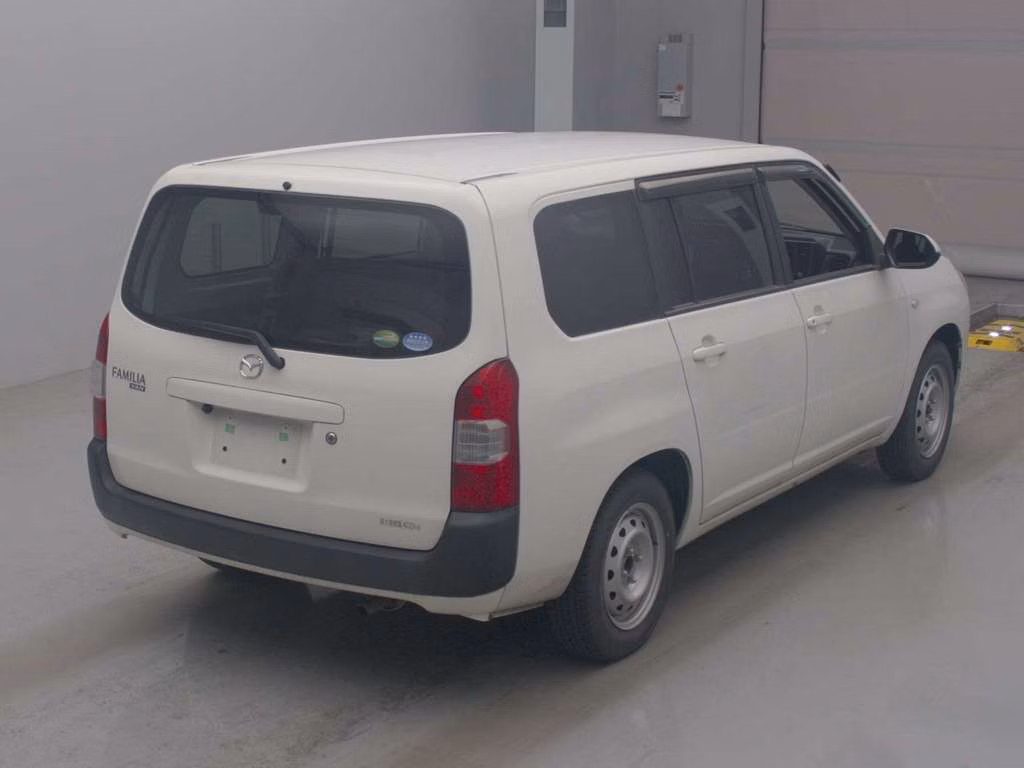 MAZDA FAMILIA