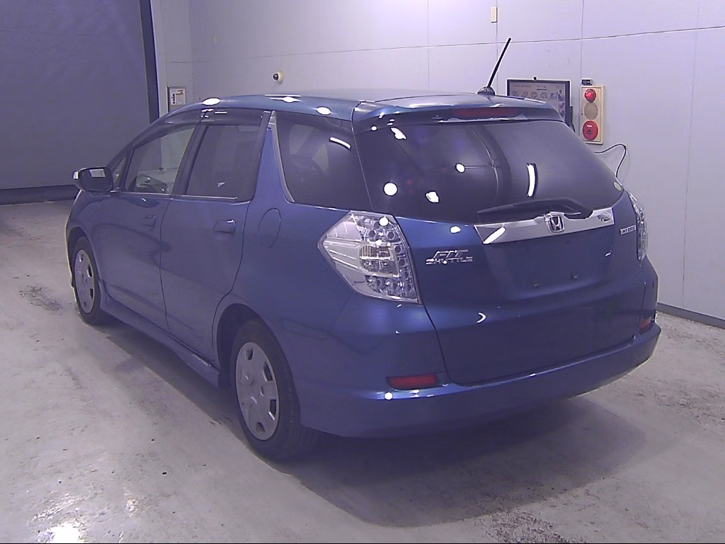 HONDA FIT SHUTTLE