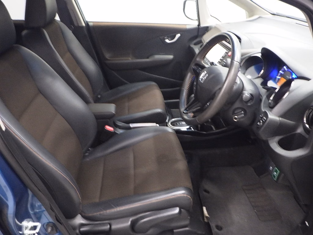 HONDA FIT SHUTTLE