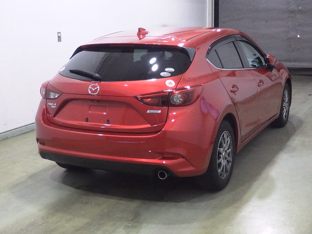 MAZDA AXELA