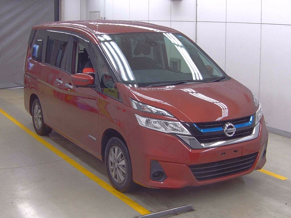 NISSAN SERENA