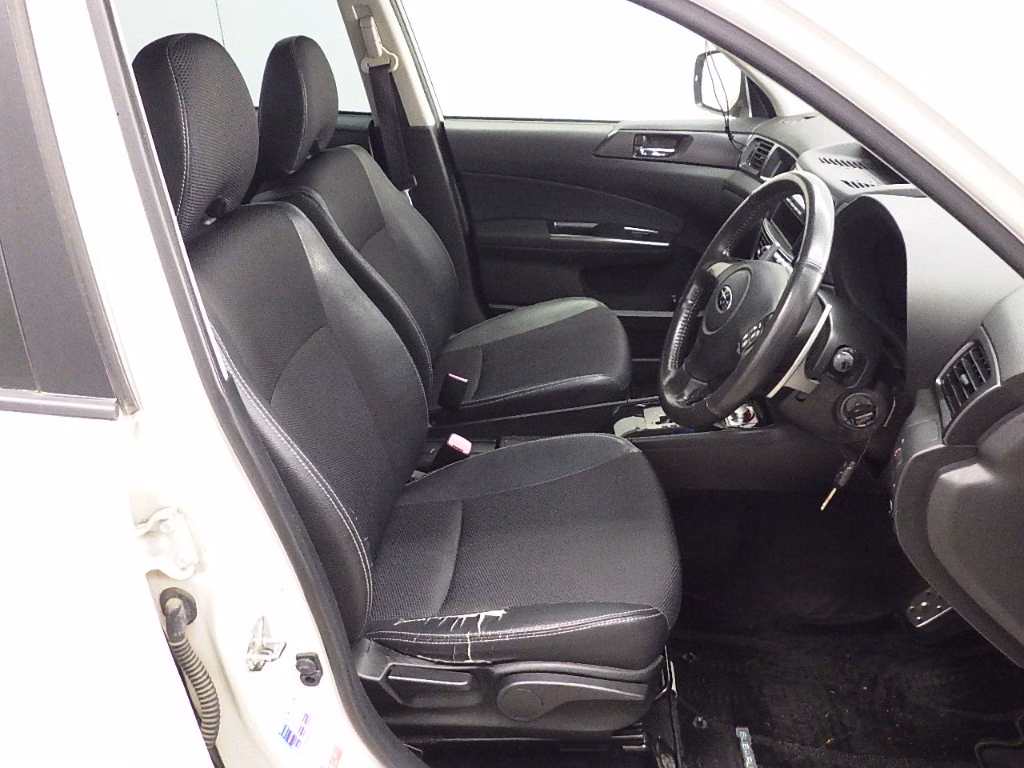 SUBARU EXIGA