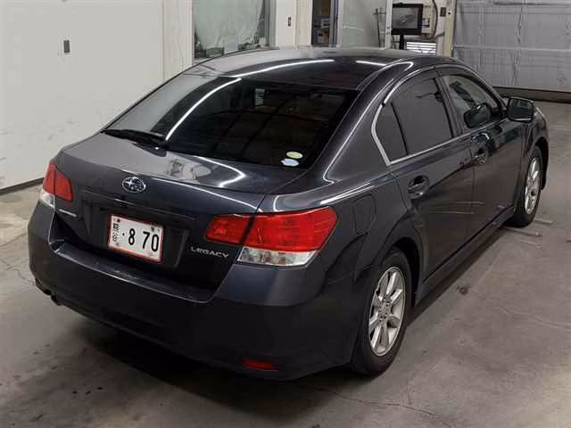 SUBARU LEGACY B4