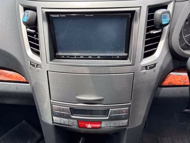 SUBARU LEGACY B4