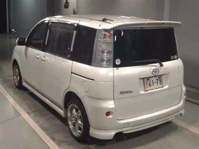 TOYOTA SIENTA