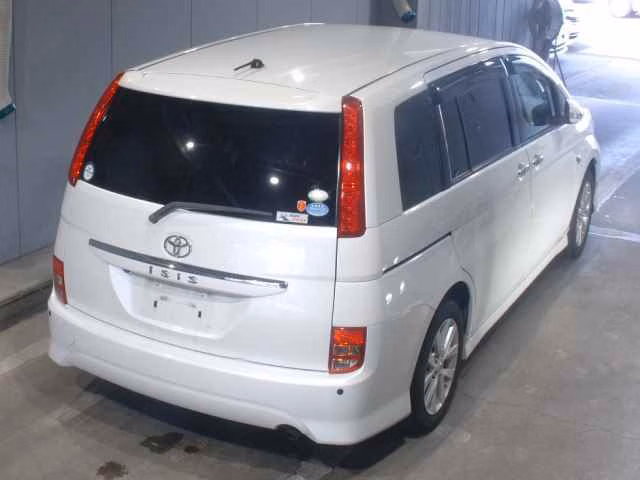 TOYOTA ISIS