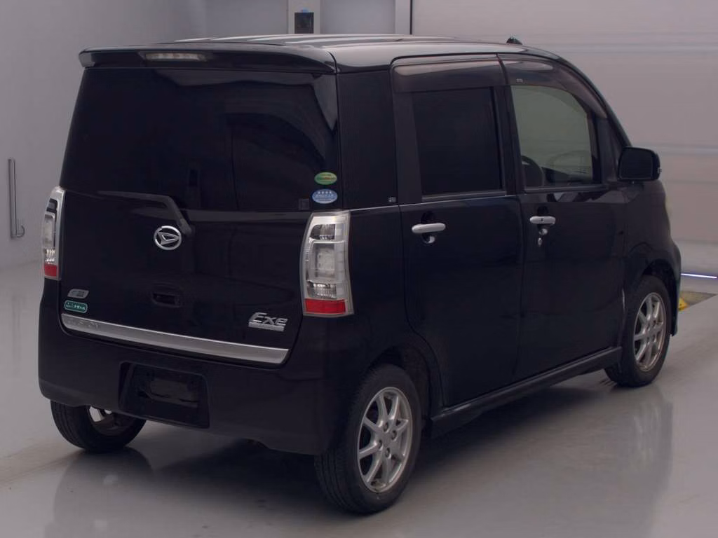 DAIHATSU TANTO EXE