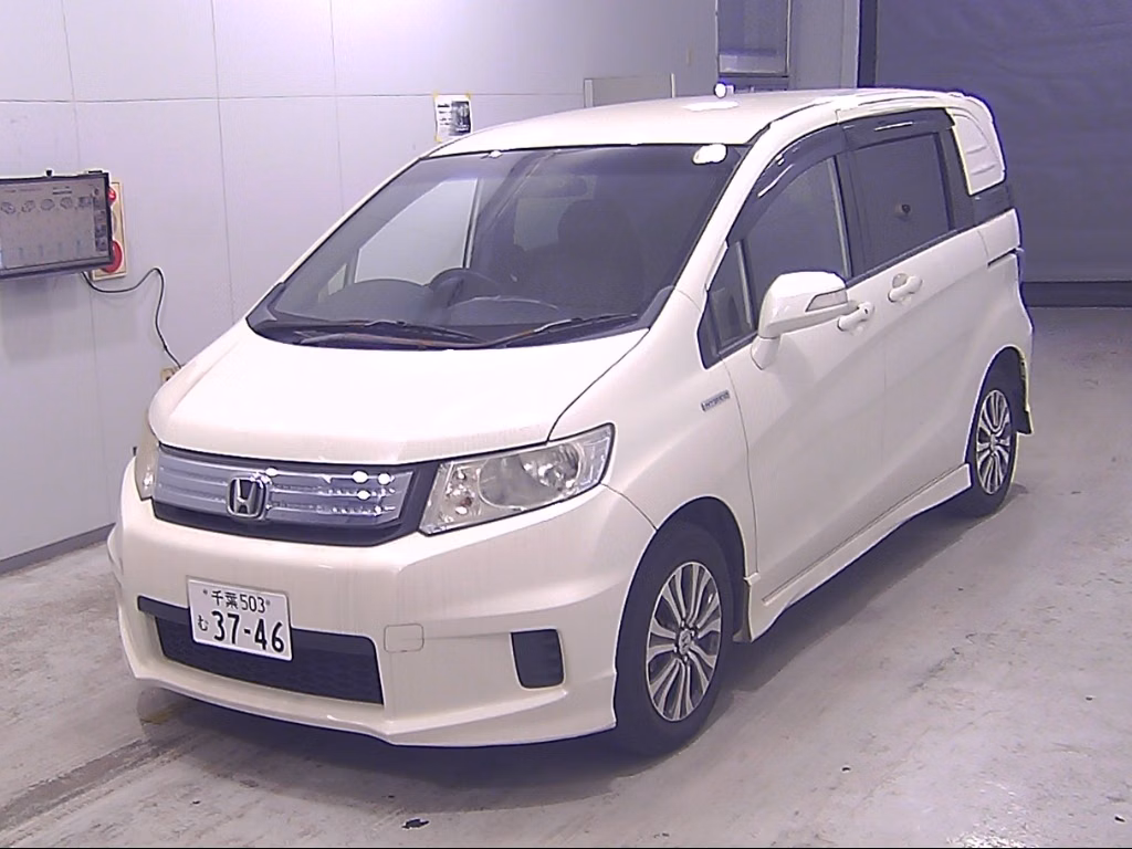 HONDA FREED SPIKE