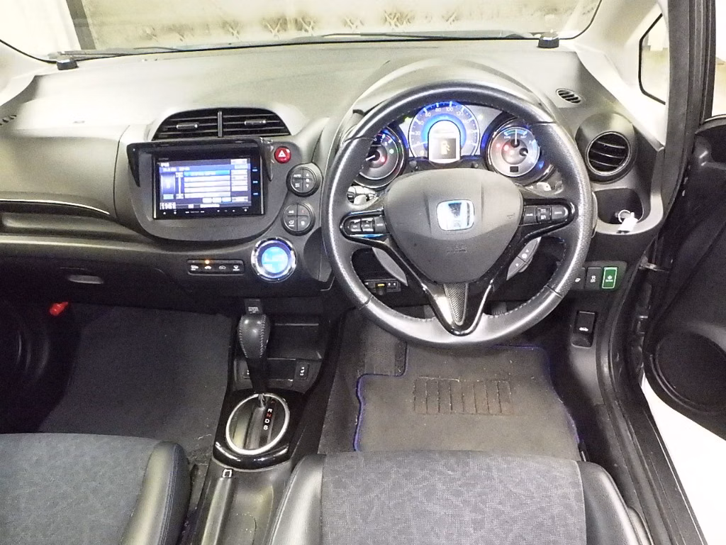 HONDA FIT SHUTTLE