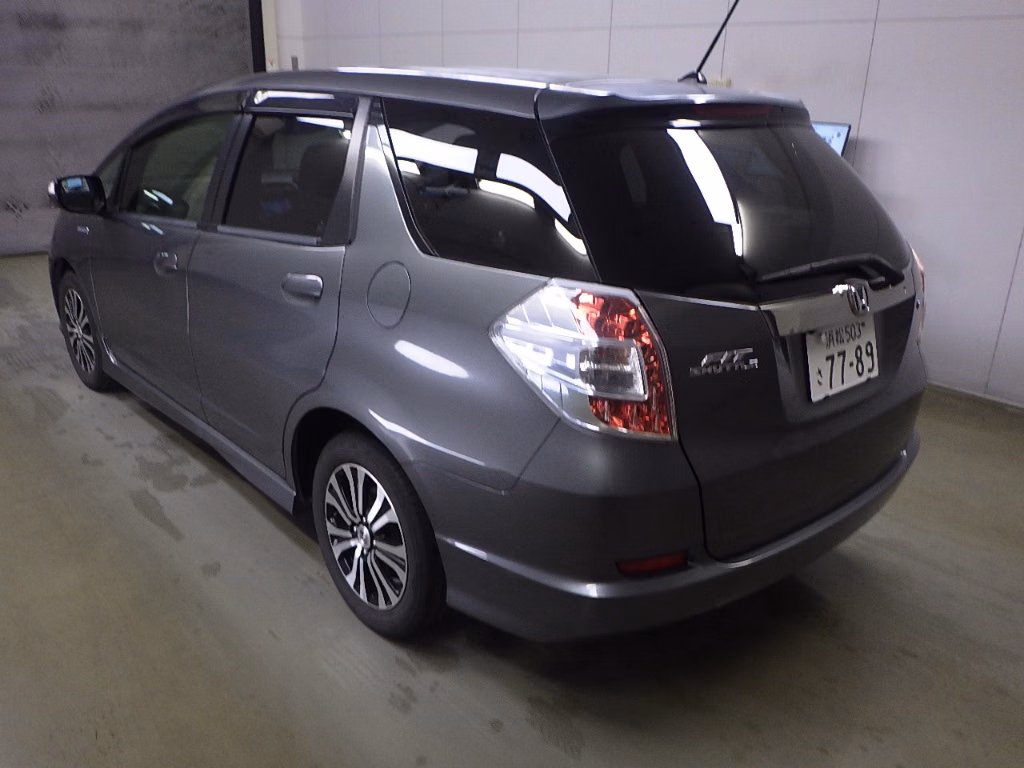 HONDA FIT SHUTTLE