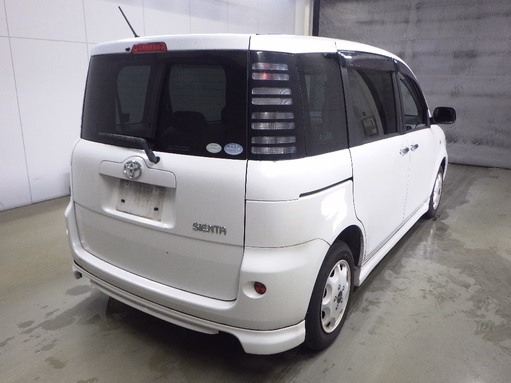 TOYOTA SIENTA