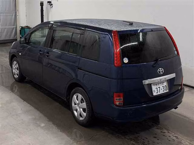 TOYOTA ISIS
