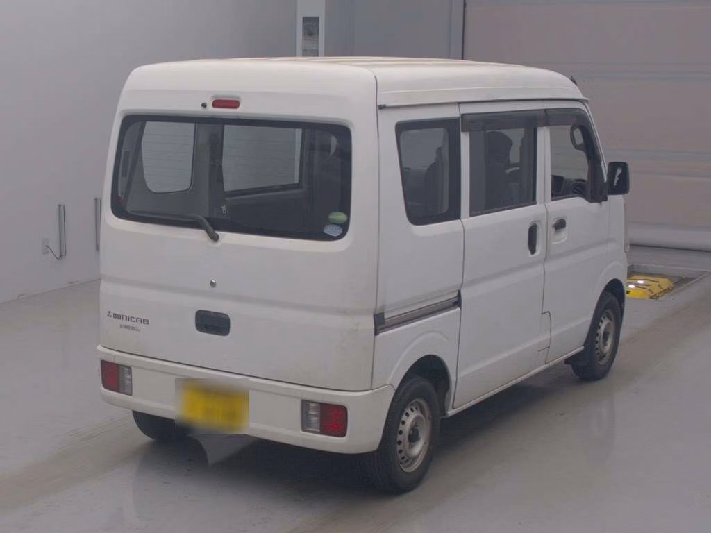 MITSUBISHI MINICAB