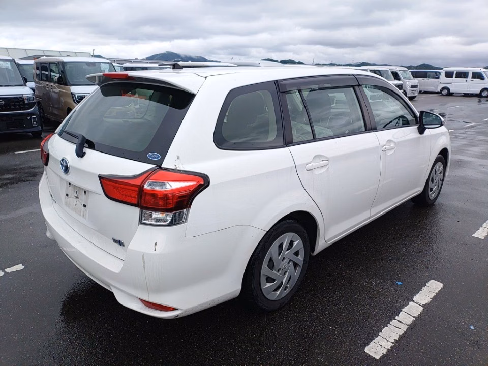 TOYOTA COROLLA FIELDER