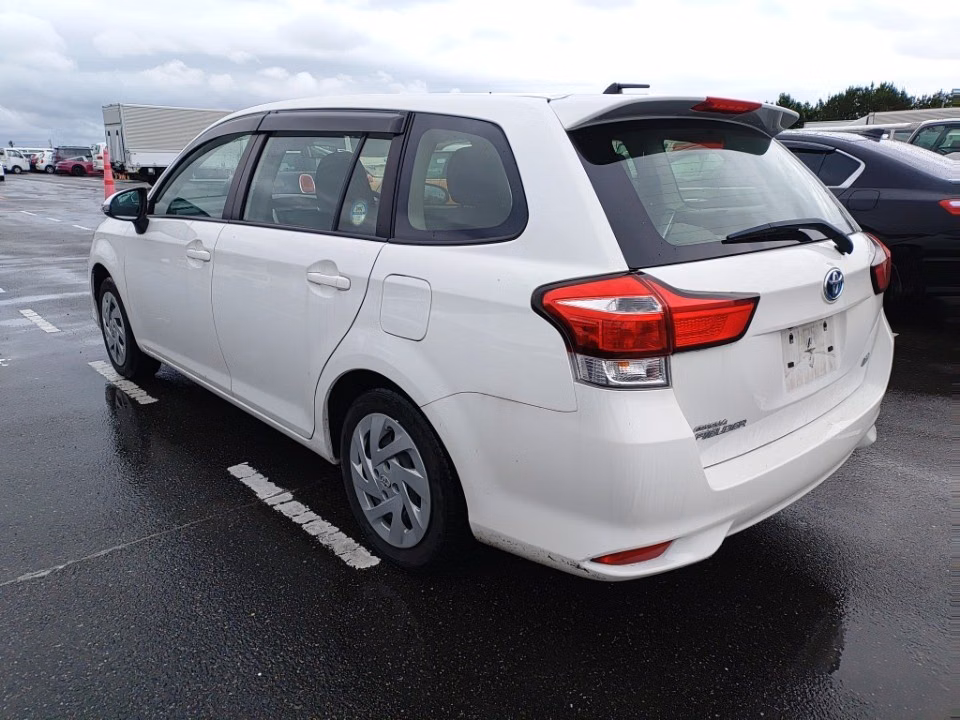 TOYOTA COROLLA FIELDER
