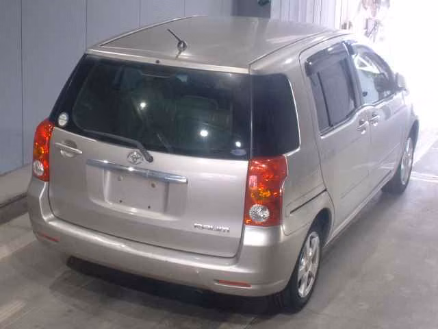 TOYOTA RAUM