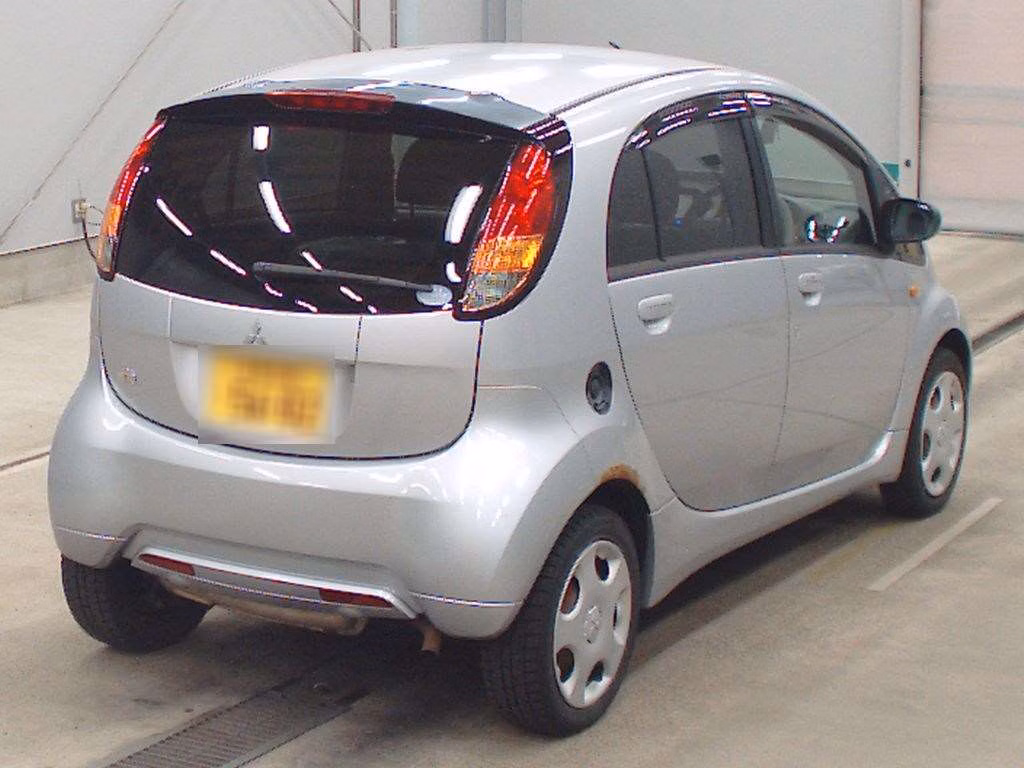 MITSUBISHI I