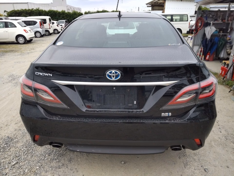 TOYOTA CROWN