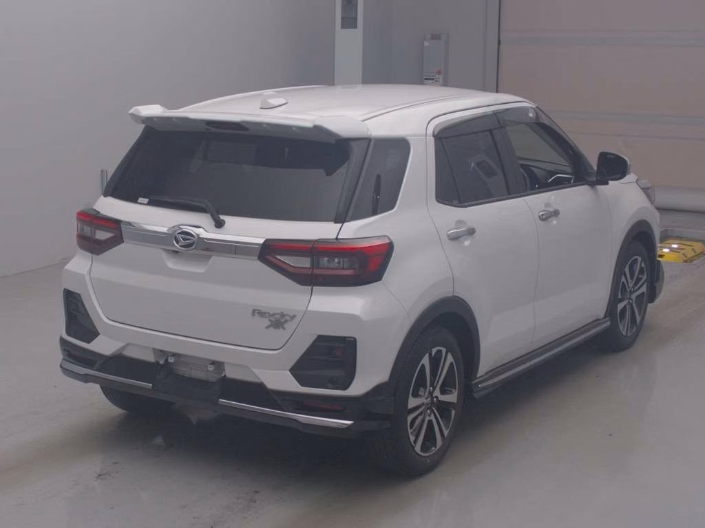 DAIHATSU ROCKY