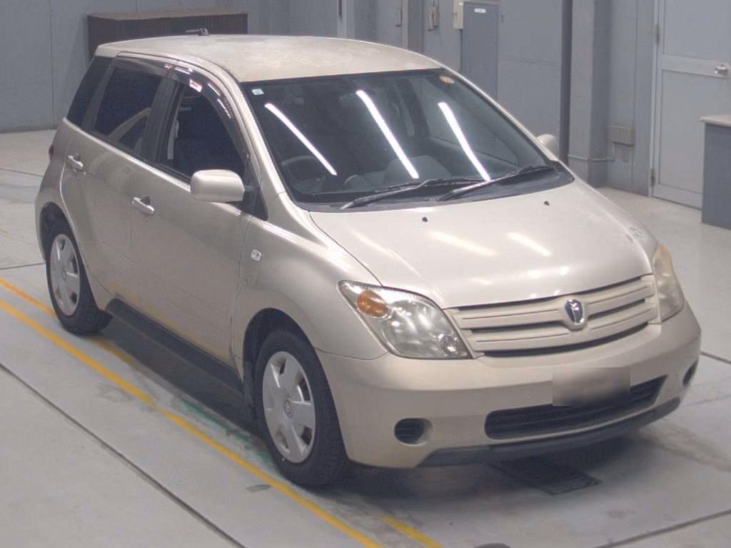 TOYOTA IST