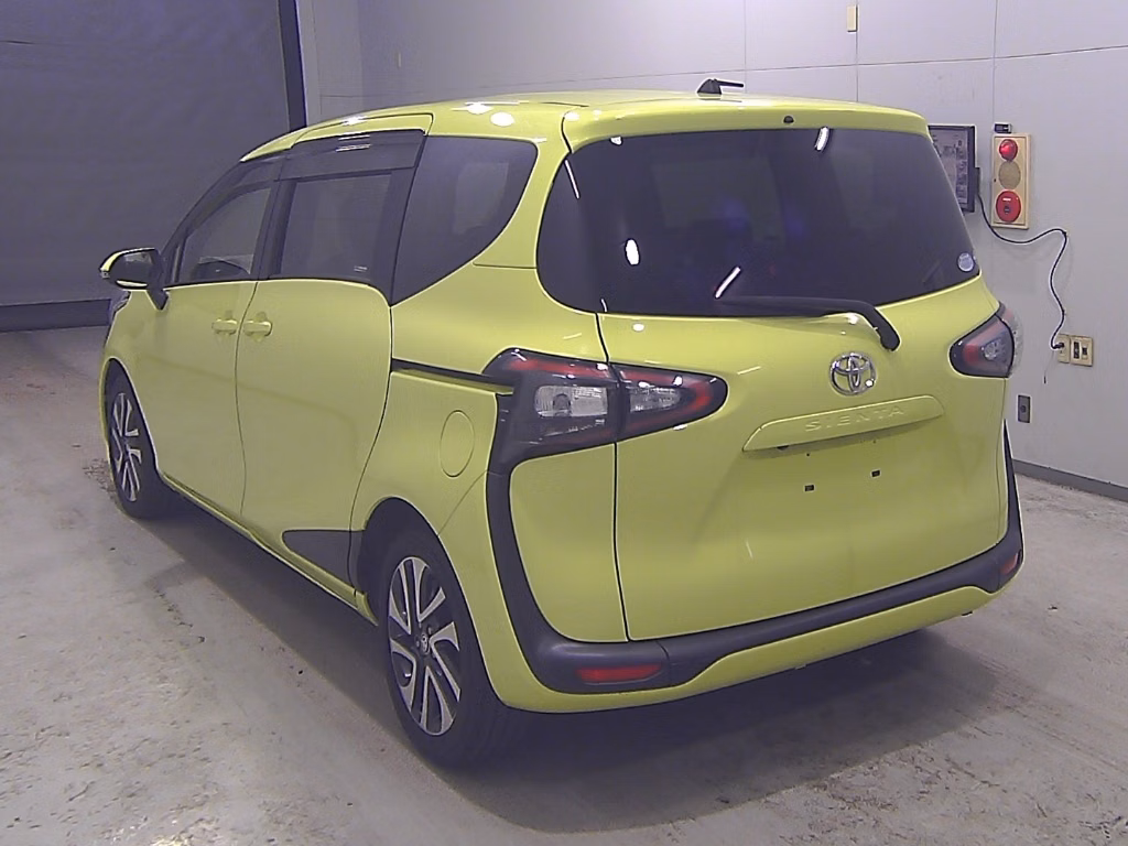 TOYOTA SIENTA