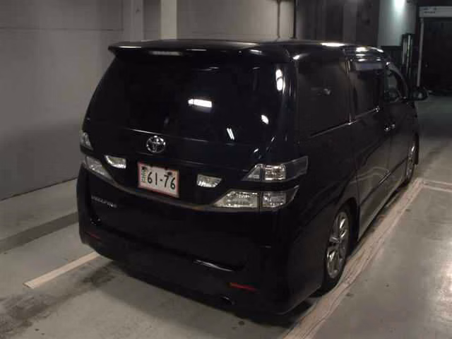 TOYOTA VELLFIRE