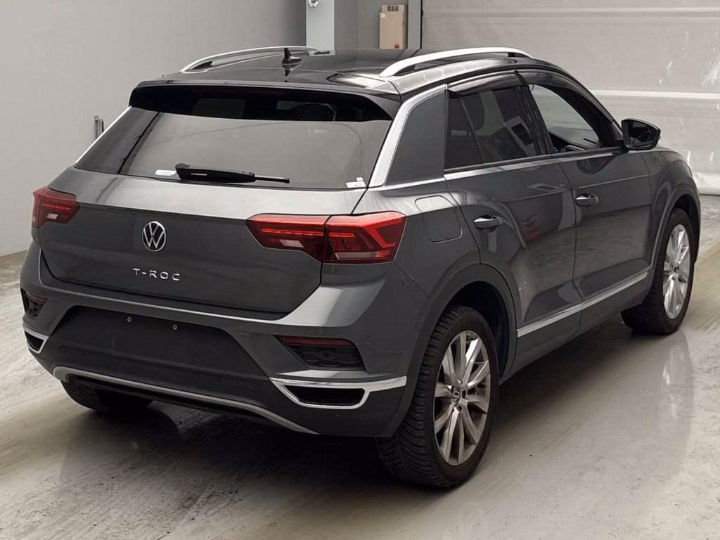 VOLKSWAGEN T-ROC