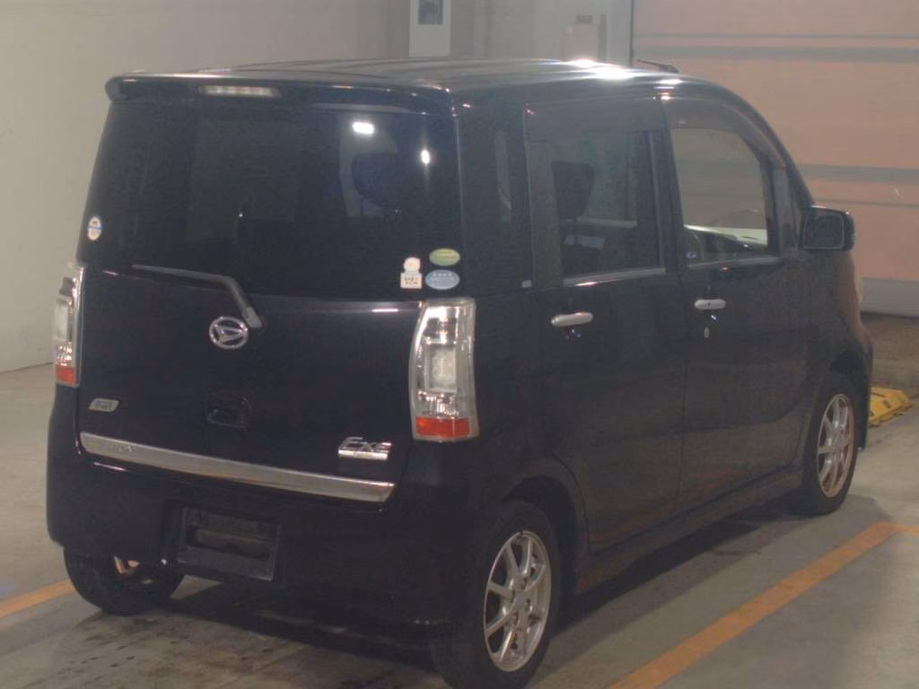 DAIHATSU TANTO EXE