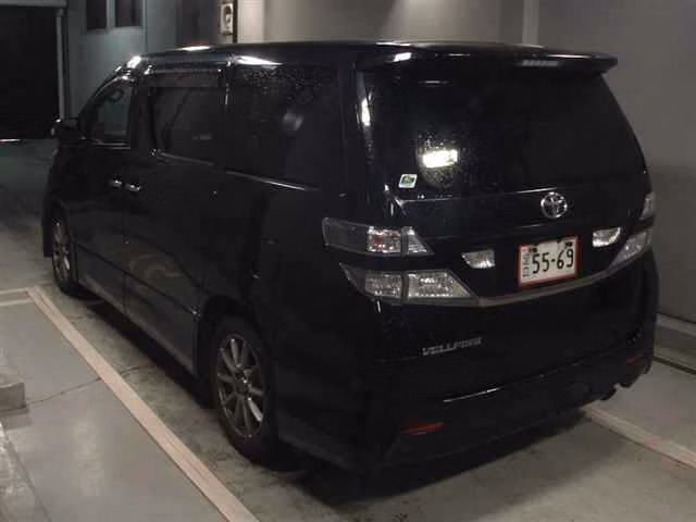 TOYOTA VELLFIRE