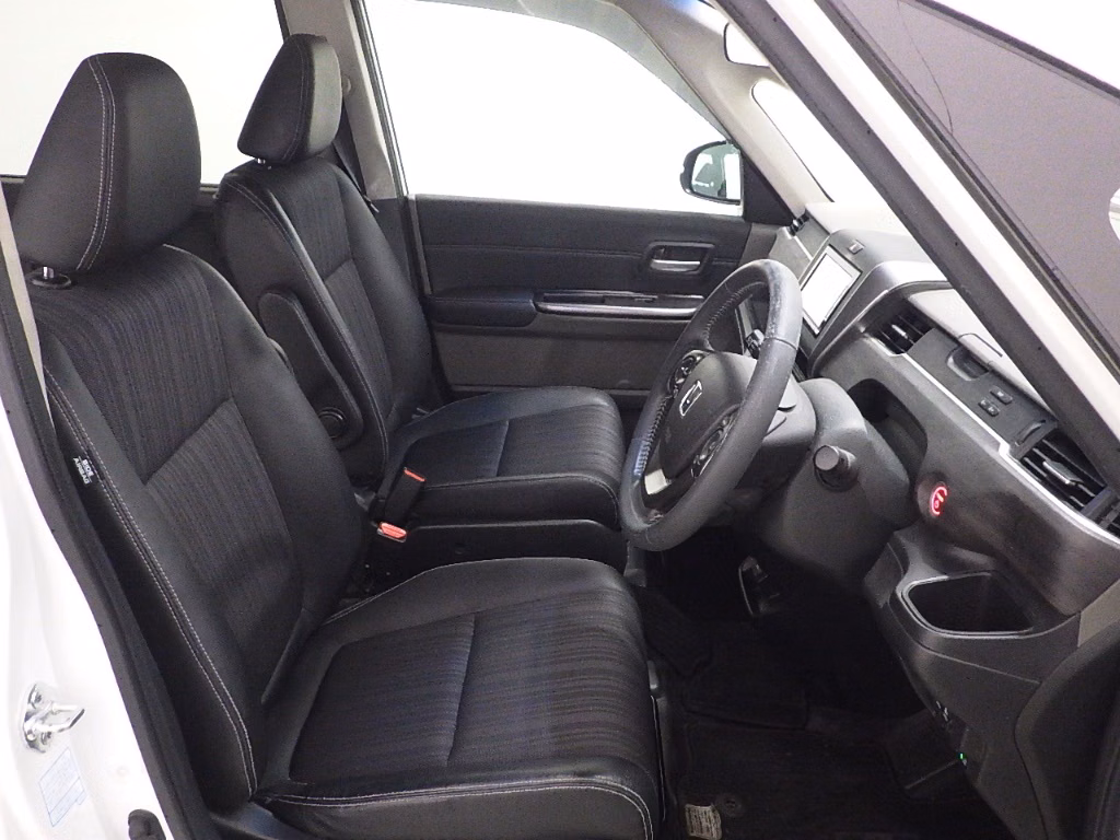 HONDA FREED+