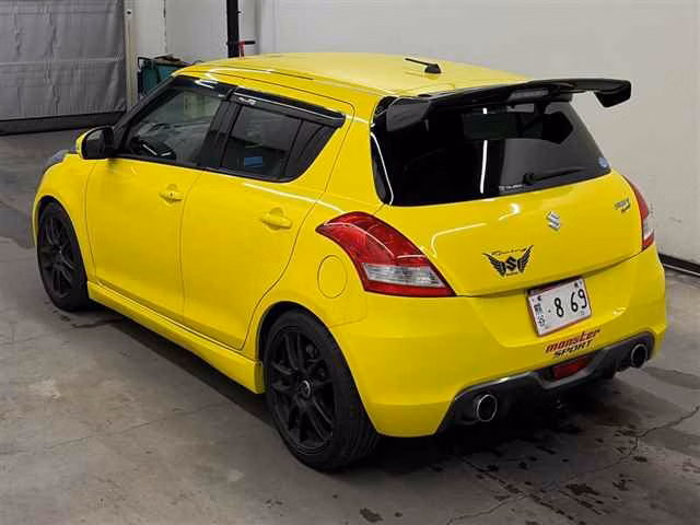 SUZUKI SWIFT