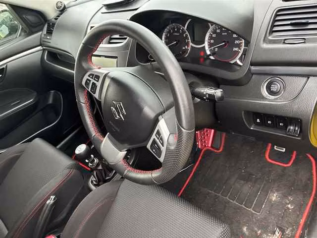 SUZUKI SWIFT