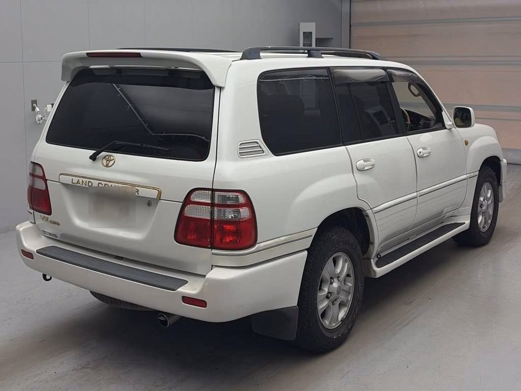 TOYOTA LAND CRUISER