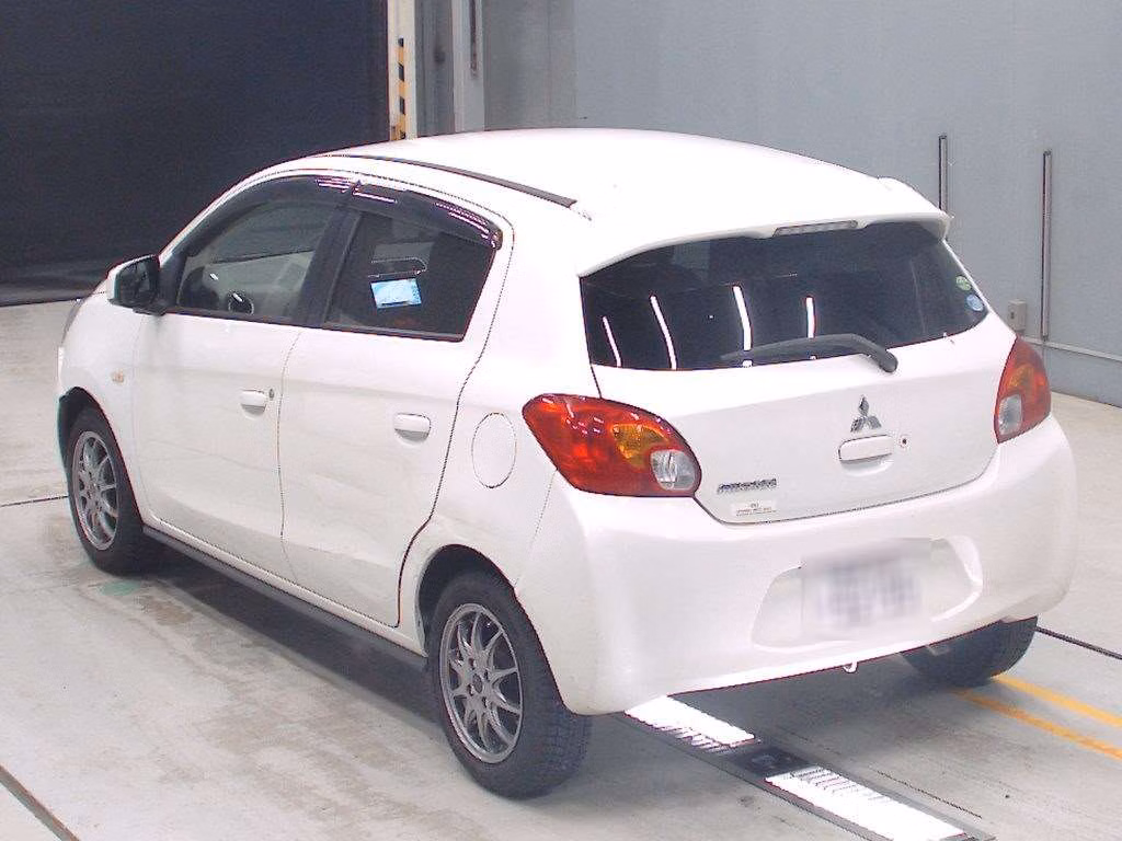 MITSUBISHI MIRAGE