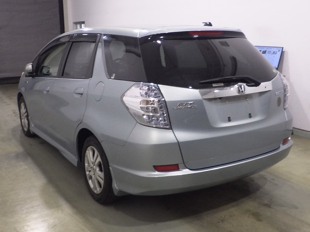 HONDA FIT SHUTTLE
